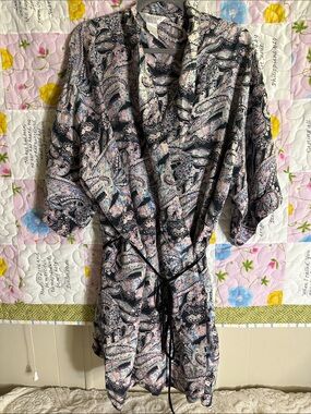 Partners by Mervyns Black Paisley Print silk Kimono with Pastel Accents